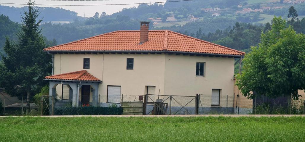 Chalet en venta en Meruelo photo 0