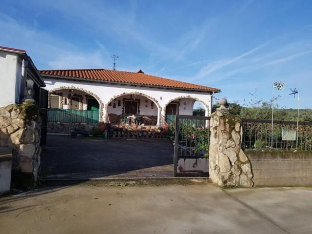 Chalet en venta en Cerezo, CALLE CUESTA photo 0