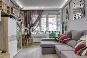 Piso en venta en Laredo photo 0