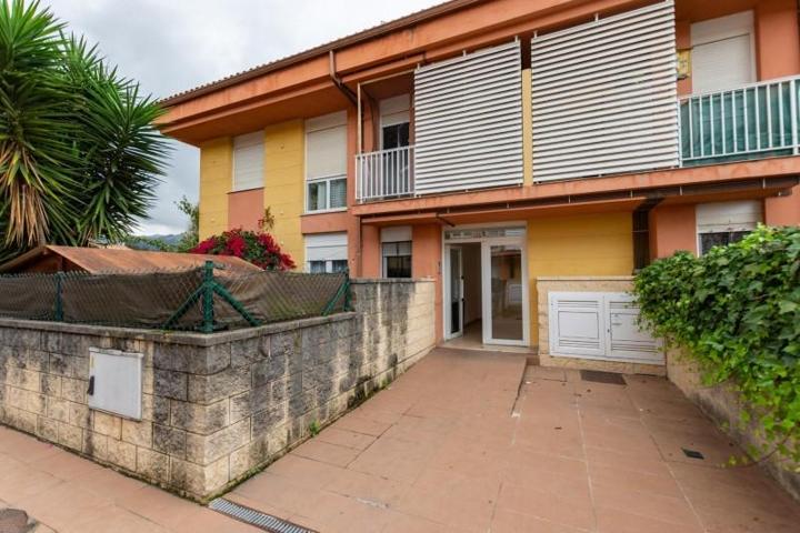 Planta baja en venta en Castañeda, Castañeda photo 0