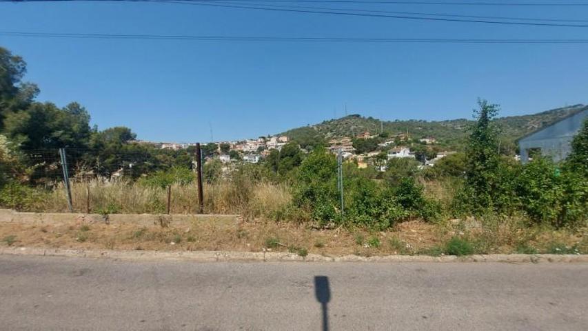 Terreno en venta en Segur de Calafell, Centro photo 0