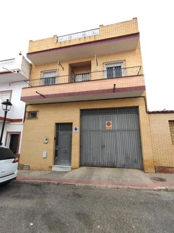 Casa en venta en Guillena, Guillena photo 0