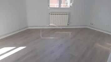 Piso en venta en Madrid, Villaverde photo 0