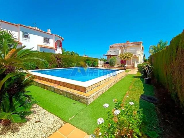 Piso en venta en Oliva photo 0