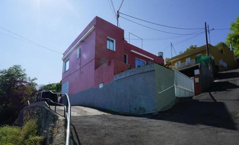 Casa con terreno en venta en La Orotava, La Perdoma - San Antonio - Benijos photo 0