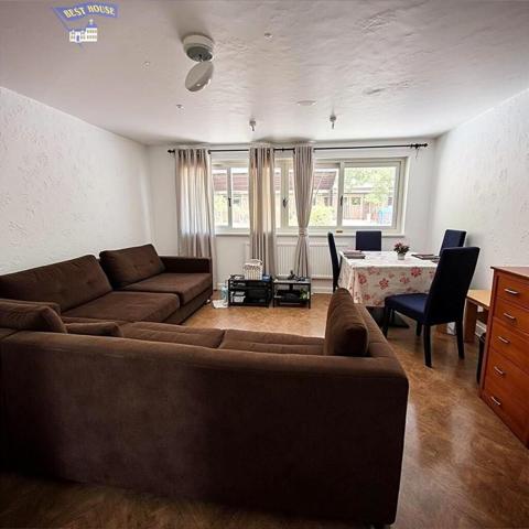 Piso en venta en Sabadell, Els merinals photo 0