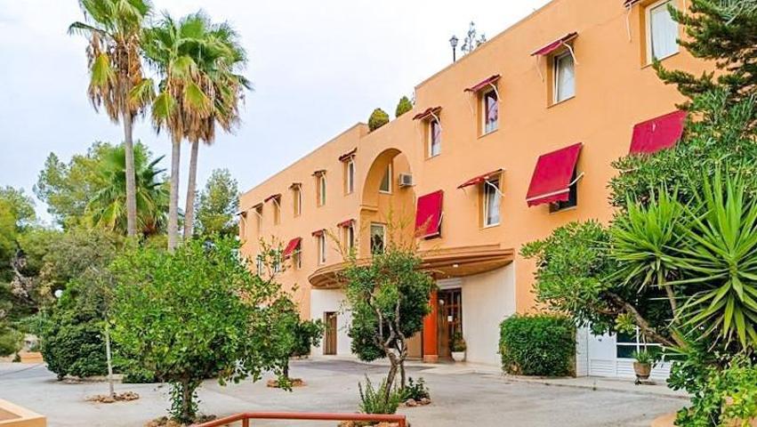 Piso en venta en Granada, El serrallo photo 0