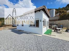 Casa con terreno en venta en Torrox photo 0