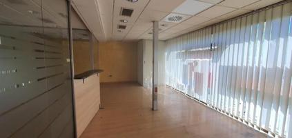 Local comercial en venta en Mollet del Vallès, Estació de França - Estació del Nord photo 0