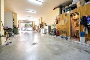 Local comercial en venta en San Sebastián de los Reyes, Calle Valencia de Don Juan, 28701 photo 0