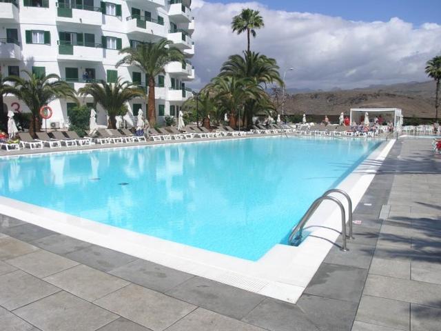 Apartamento en venta en San Bartolomé de Tirajana photo 0