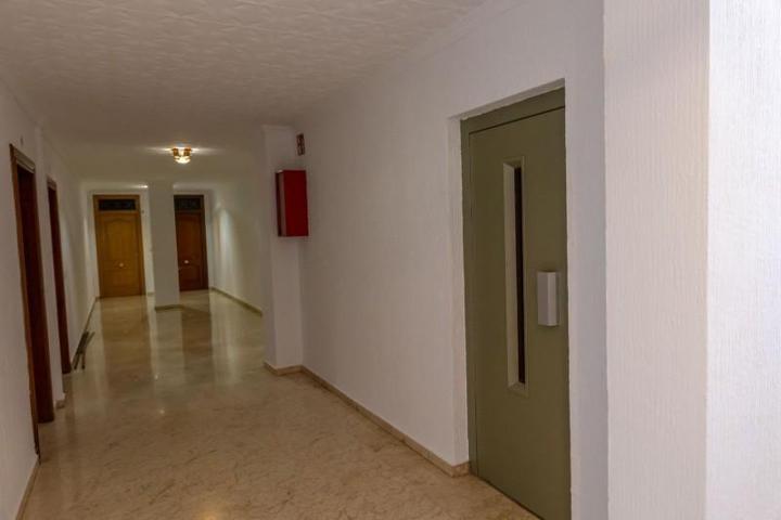 Piso en venta en Guadix, AV. BUENOS AIRES photo 0