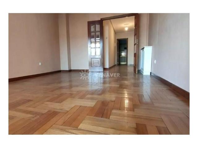 Apartamento en venta en Ourense photo 0