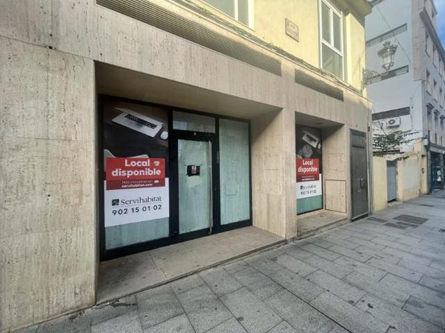 Local comercial en venta en Guadalajara photo 0