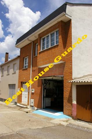 Casa en venta en Guardo, Palencia photo 0