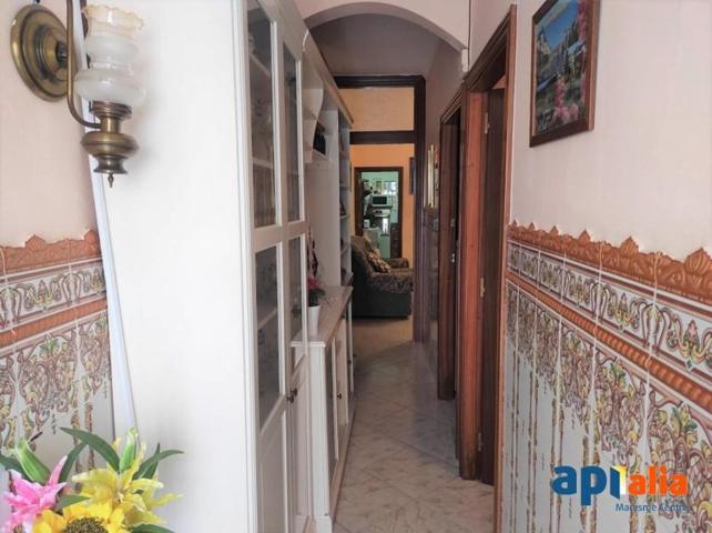 Planta baja en venta en Mataró, Cerdanyola photo 0