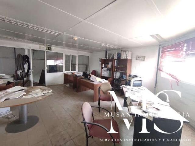 Local comercial en venta en Viator, Poligono Industrial la Juaida photo 0