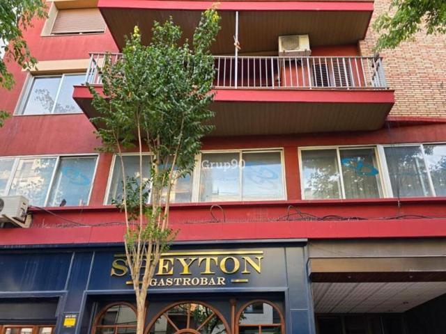 Local comercial en venta en Lleida photo 0