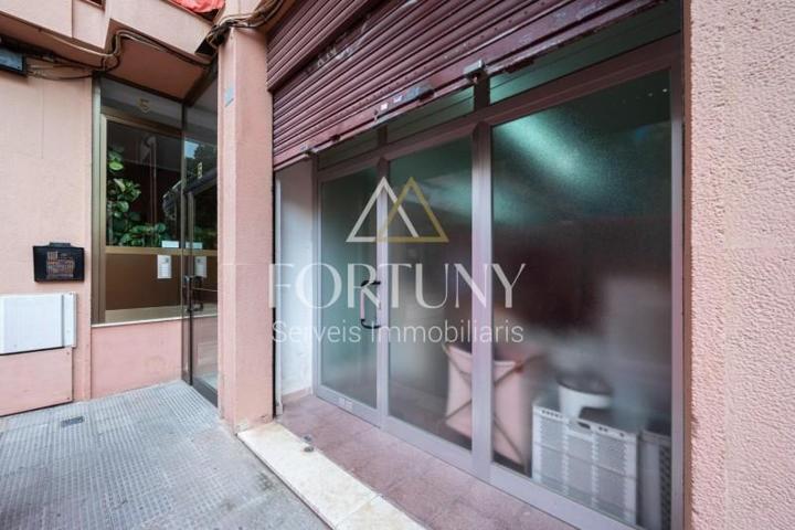 Local comercial en venta en Reus, *Mestral photo 0