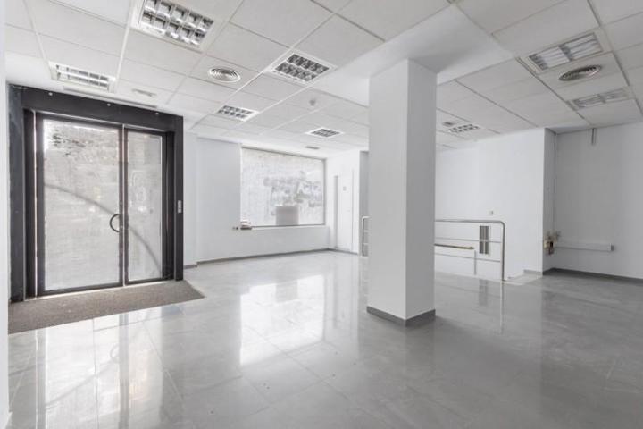 Local comercial en venta en Montefrío, Centro photo 0