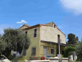 Casa en venta en Ayora photo 0