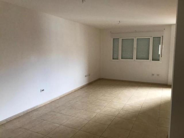 Piso en venta en Las Palmas de Gran Canaria, Los Tarahales photo 0