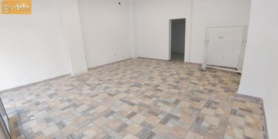 Local comercial en venta en Málaga, La Luz photo 0