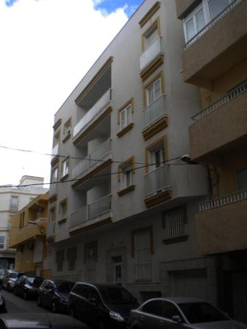 Piso en venta en Garrucha photo 0