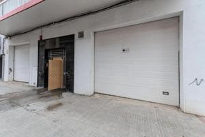 Local comercial en venta en Cerdanyola del Vallès, La farigola photo 0