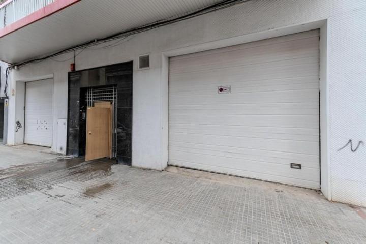 Local comercial en venta en Cerdanyola del Vallès, La farigola photo 0