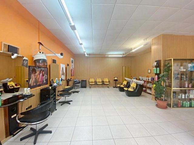 Local comercial en venta en Roda de Barà photo 0