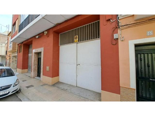 Local comercial en venta en Alzira photo 0