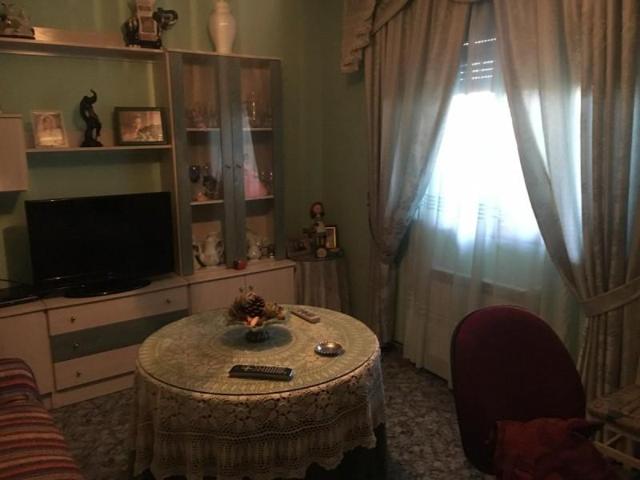 Casa en venta en Huétor Tájar, La fabrica photo 0