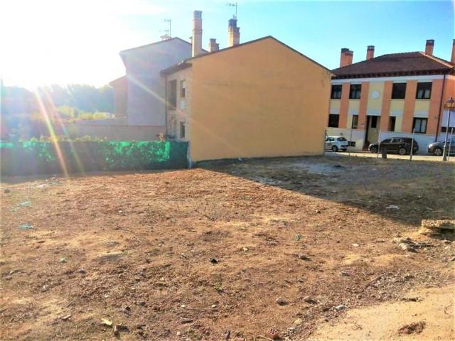 Terreno en venta en Simancas, Centro photo 0