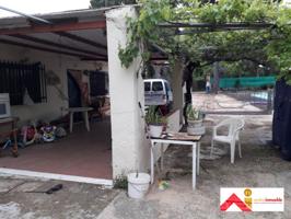 Chalet en venta en Arahal, Arahal photo 0