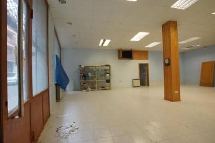 Local comercial en venta en Zamora, Tres Cruces photo 0