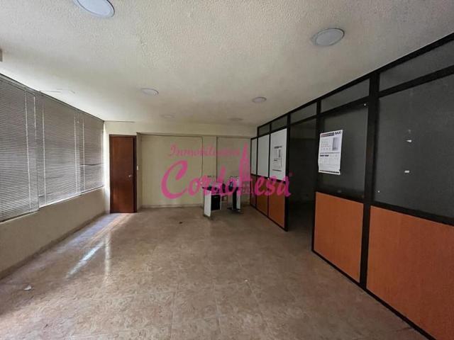 Local comercial en venta en Córdoba, Medina Azahara photo 0