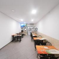 Local comercial en venta en L'Hospitalet de Llobregat photo 0