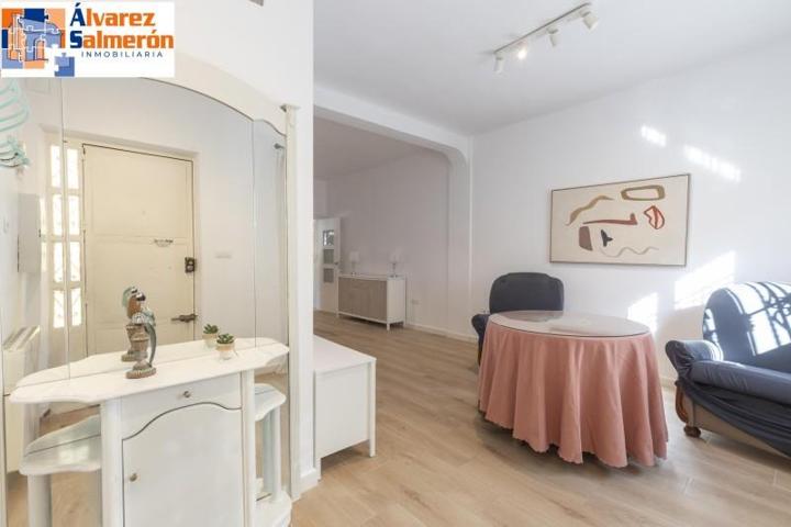 Adosada en venta en Zubia, Centro photo 0