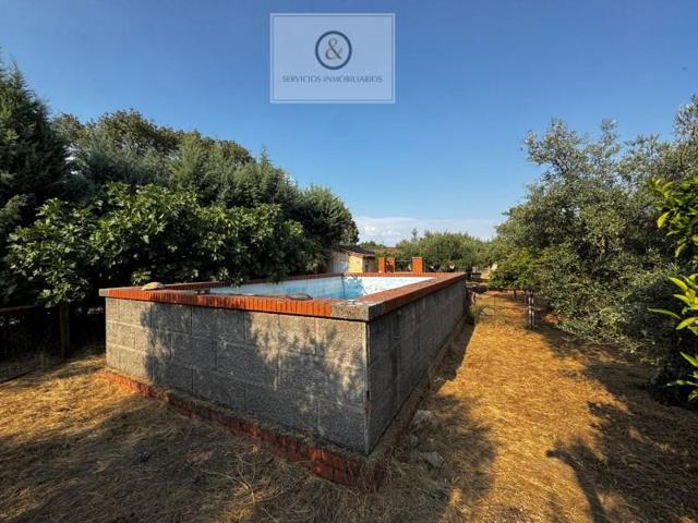 Chalet en venta en Candeleda photo 0