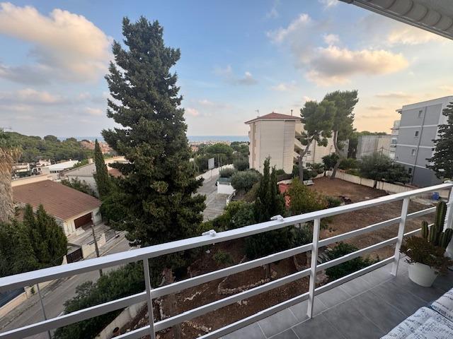 Piso en venta en Segur de Calafell, Centro photo 0