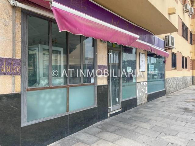 Local comercial en venta en Cádiz photo 0
