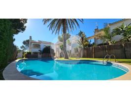 Casa en venta en Mont-roig del Camp, Mont-Roig del Camp photo 0