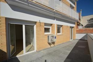 Piso en venta en Vilanova del Camí, Centre photo 0