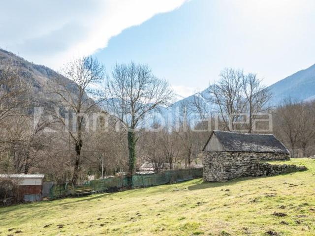 Chalet en venta en Bossòst photo 0