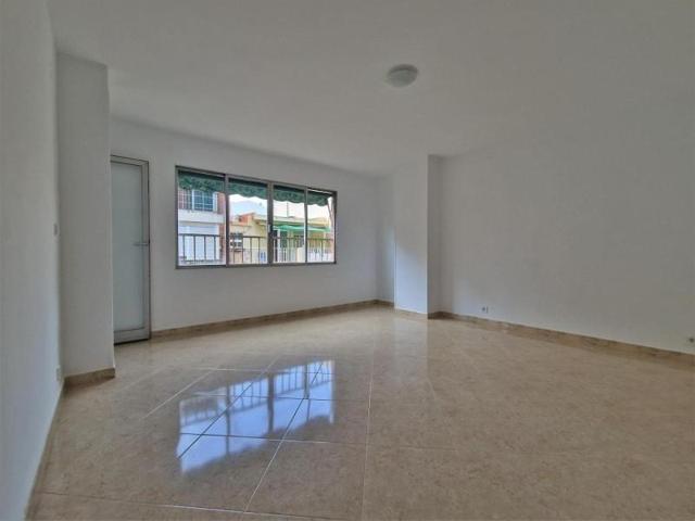 Piso en venta en Benidorm, Poniente photo 0