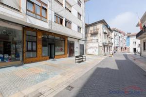 Local comercial en venta en Santoña, Centro photo 0