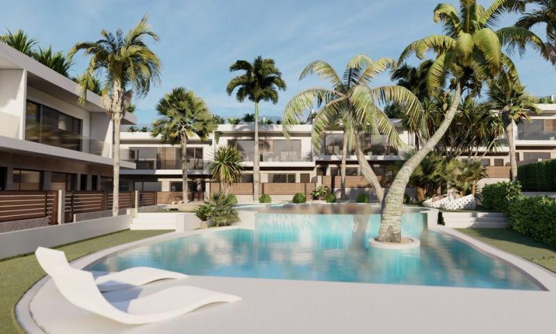 Adosada en venta en Torrevieja, Los balcones photo 0