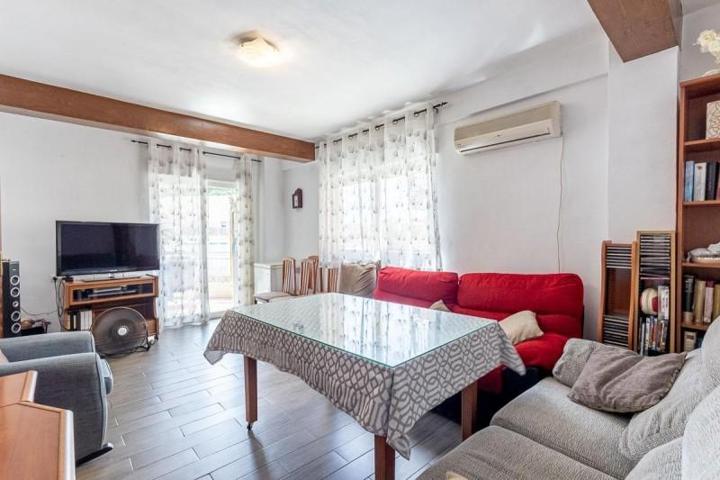 Piso en venta en Maracena, Zona metropolitana photo 0