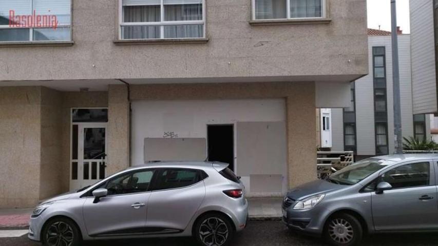 Local comercial en venta en Vigo, Calvario photo 0